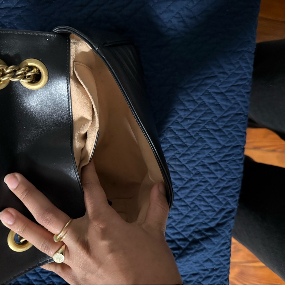 Black Gucci Marmont Bag - Picture 4 of 6
